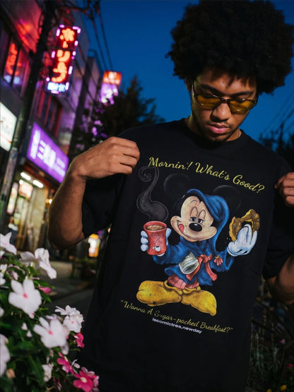 [STM] Mokante Mickey en malmoderna mallonga-manika ĉemizo